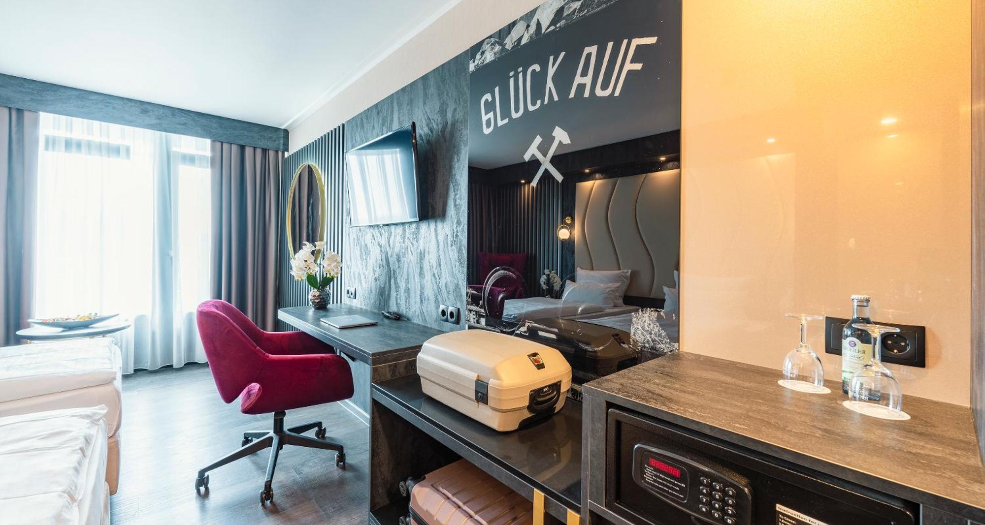 Plaza Hotel Гелзенкирхен Екстериор снимка