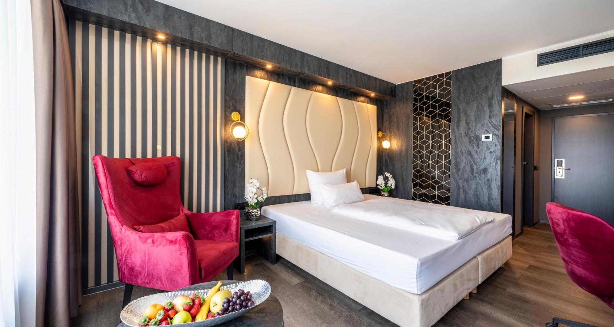 Plaza Hotel Гелзенкирхен Екстериор снимка
